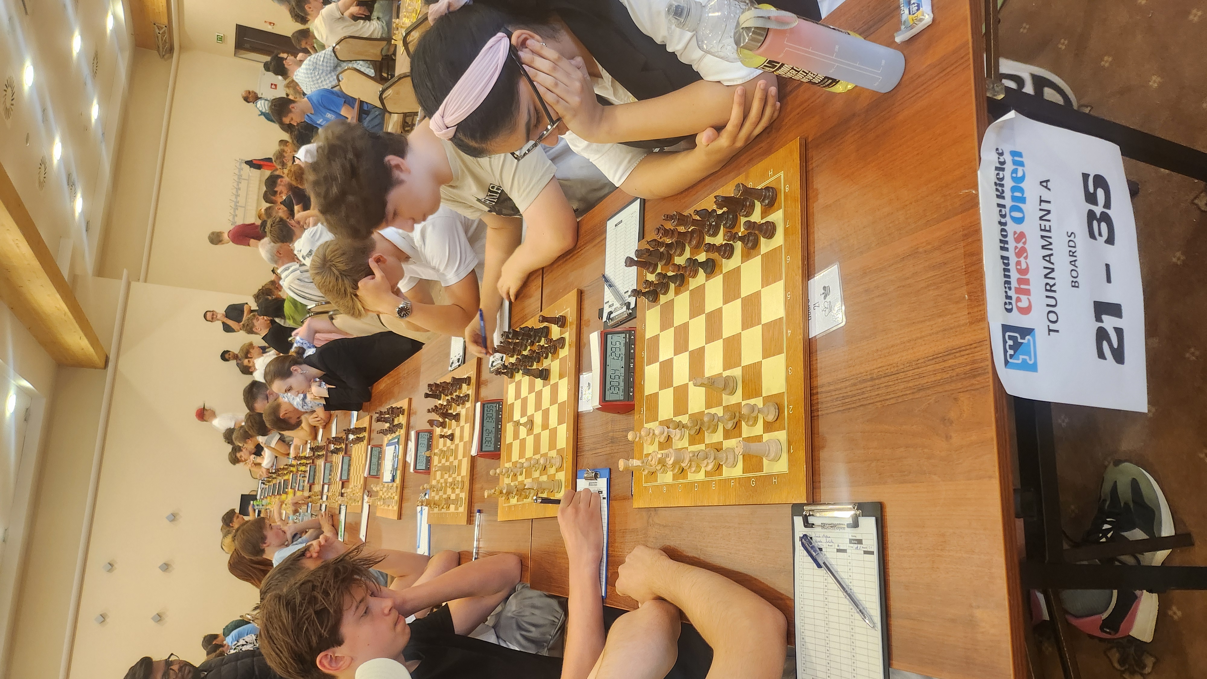 International Chess Consultation: For Young Minds Aiming for the World Stage
